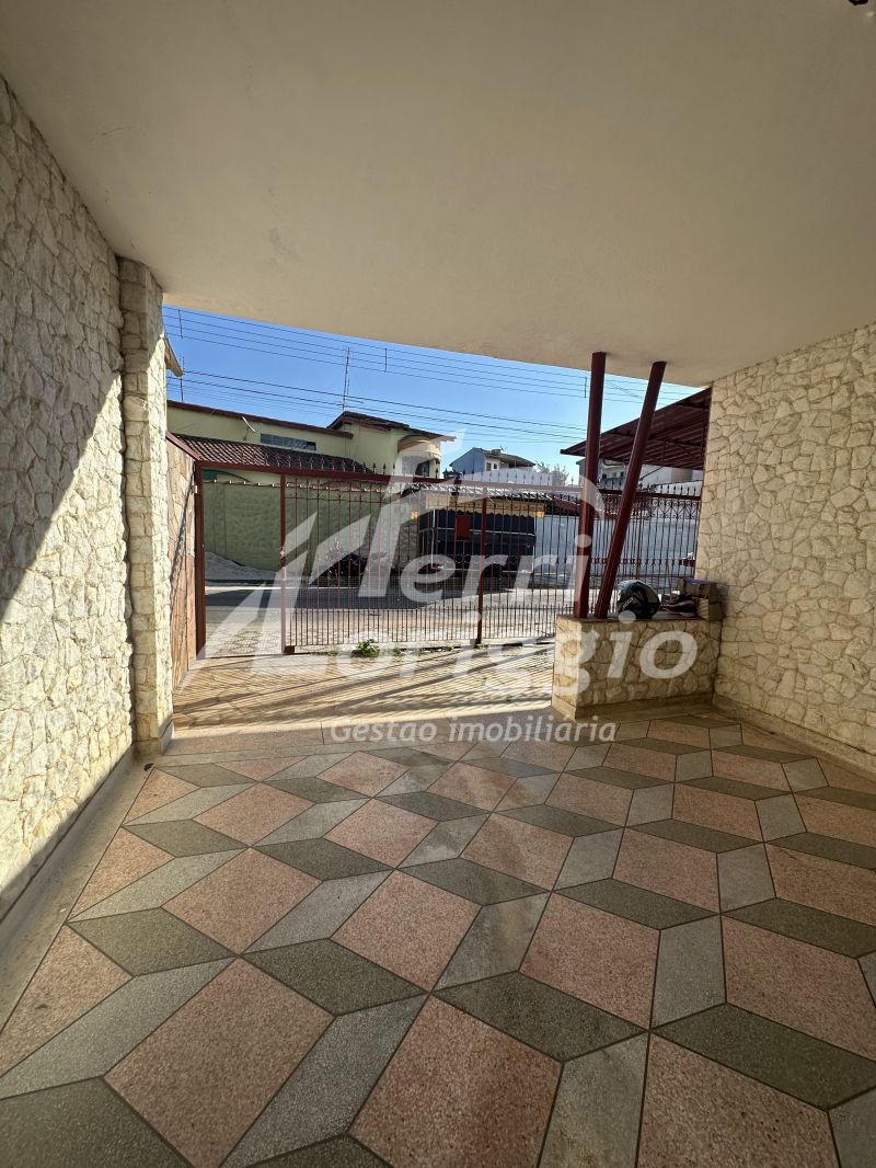 Casa com 3 quartos e 1 banheiro à venda no bairro Campo do Galvao, Guaratingueta
