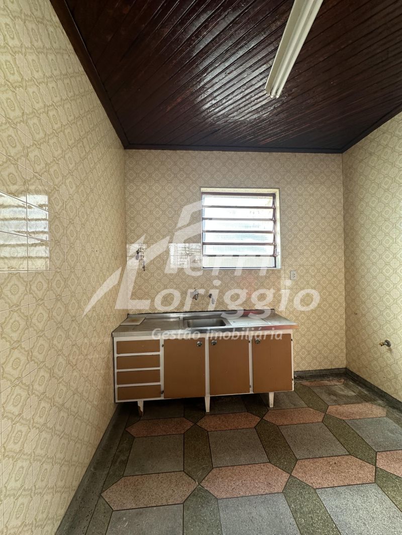 Casa com 3 quartos e 1 banheiro à venda no bairro Campo do Galvao, Guaratingueta