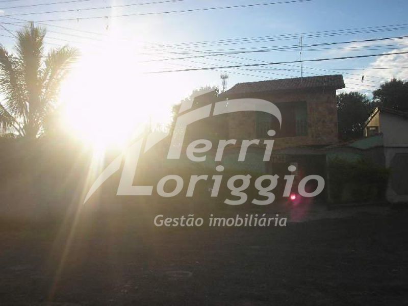 Casa com 3 quartos e 2 banheiros à venda no bairro Vila Bela, Guaratingueta
