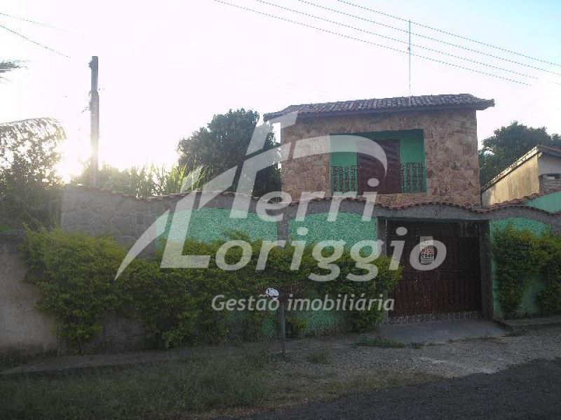 Casa com 3 quartos e 2 banheiros à venda no bairro Vila Bela, Guaratingueta