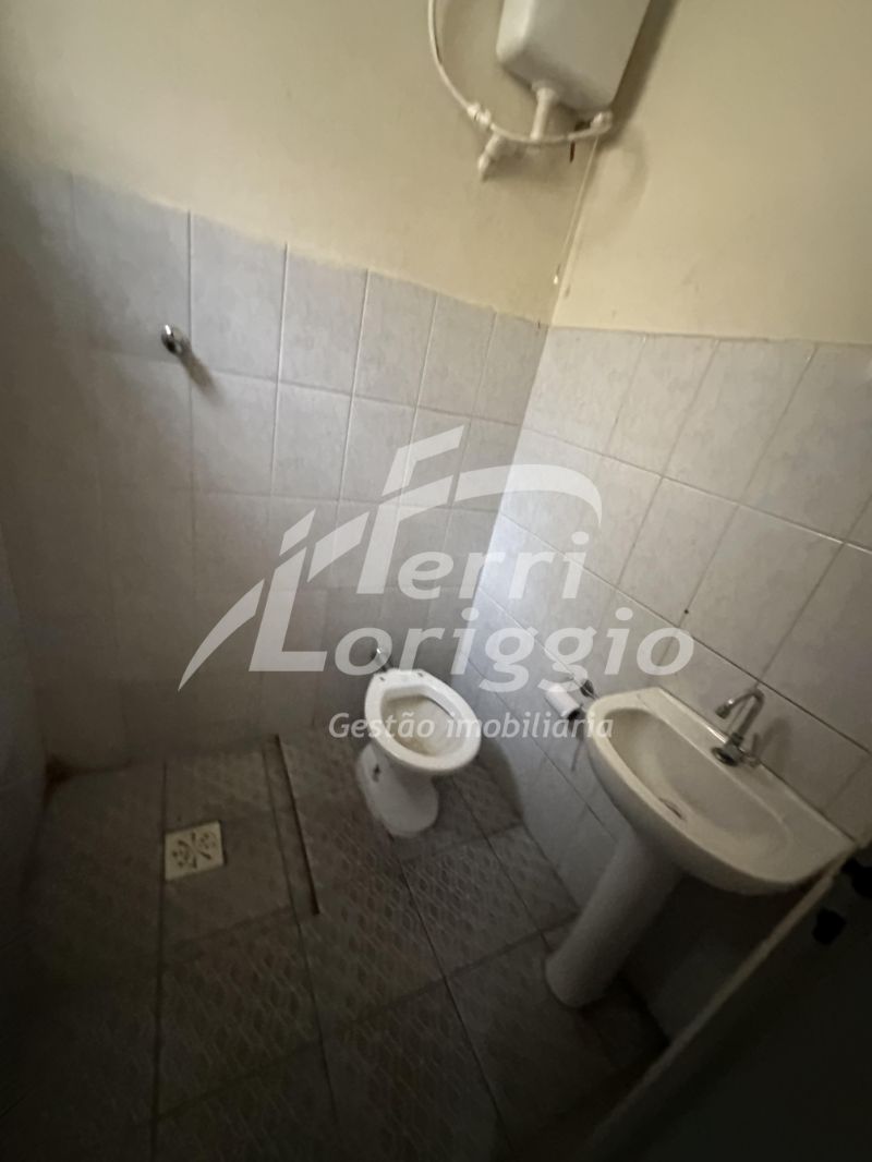 Ponto Comercial com 2 banheiros e 82m² para alugar no bairro Jardim Icaro, Guaratingueta