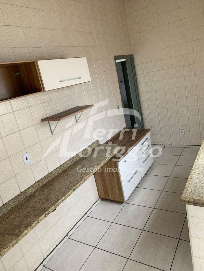 Casa com 182m² para alugar no bairro Pedregulho, Guaratingueta