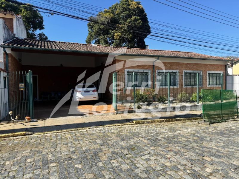 Casa com 3 quartos e 3 banheiros à venda no bairro Pedregulho, Guaratingueta