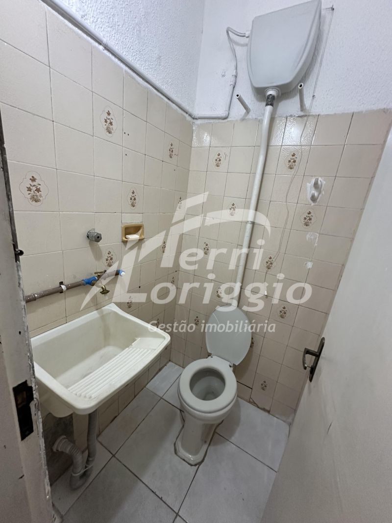 Ponto Comercial com 1 banheiro e 72m² para alugar no bairro Centro, Guaratingueta