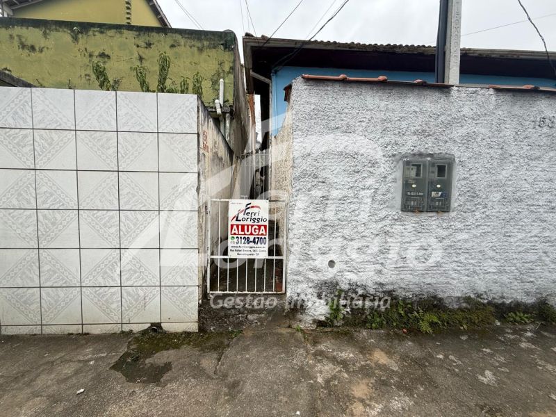 Casa com 2 quartos e 1 banheiro para alugar no bairro Figueira, Guaratingueta