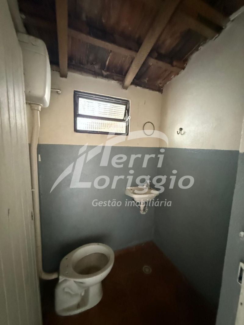 Casa com 1 quarto e 1 banheiro para alugar no bairro Pedreira, Guaratingueta