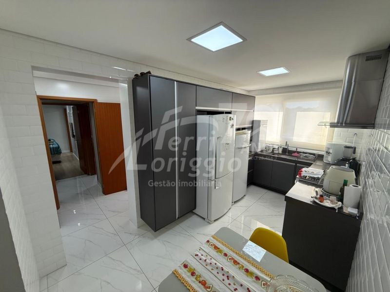 Apartamento com 3 quartos, 2 banheiros e 140m² à venda no bairro Vila Paraiba, Guaratingueta