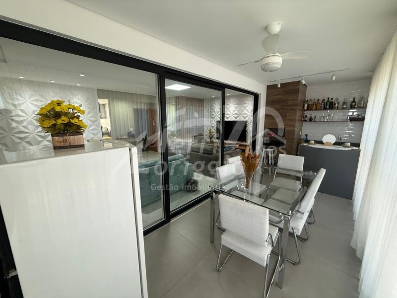 Apartamento com 3 quartos, 2 banheiros e 140m² à venda no bairro Vila Paraiba, Guaratingueta