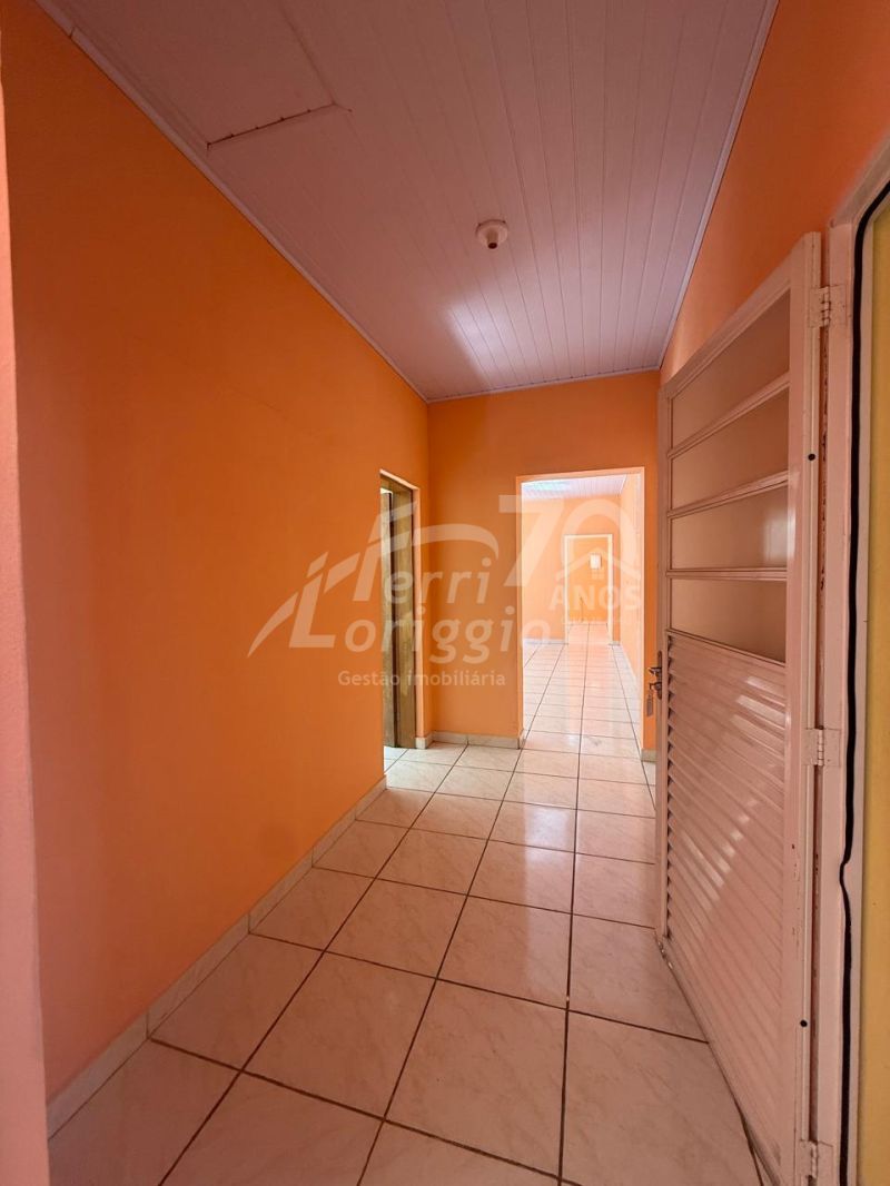 Apartamento com 2 quartos e 1 banheiro para alugar no bairro Parque Sao Francisco, Guaratingueta