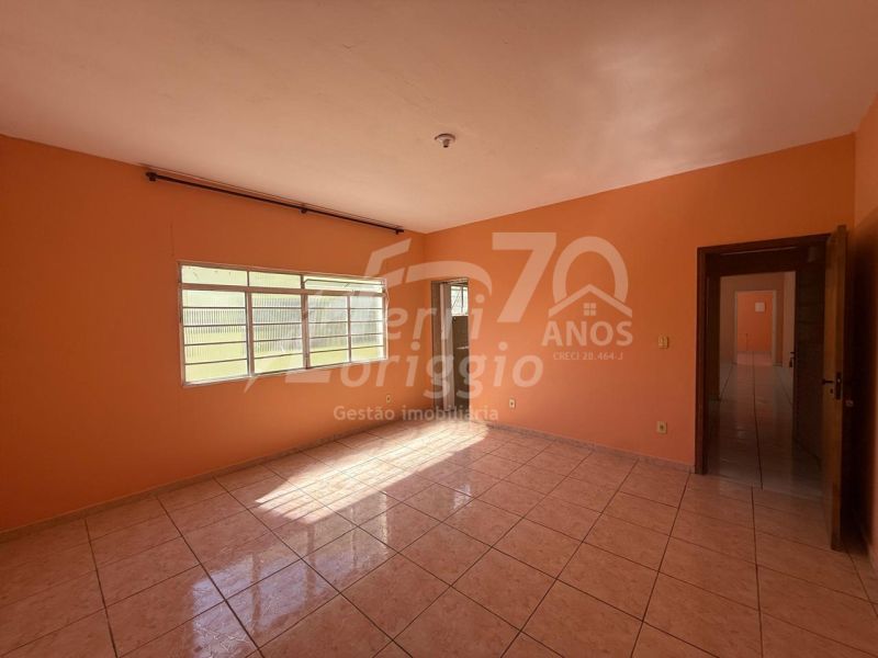 Apartamento com 2 quartos e 1 banheiro para alugar no bairro Parque Sao Francisco, Guaratingueta