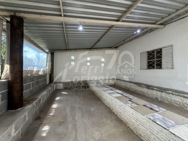 Casa com 5 quartos, 2 banheiros e 282m² para alugar no bairro Sao Manoel, Guaratingueta