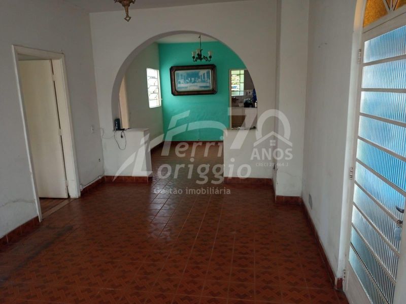 Casa com 3 quartos, 2 banheiros e 150m² à venda no bairro Pedregulho, Guaratingueta