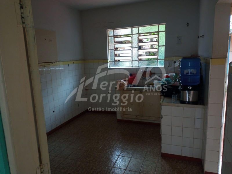 Casa com 3 quartos, 2 banheiros e 150m² à venda no bairro Pedregulho, Guaratingueta