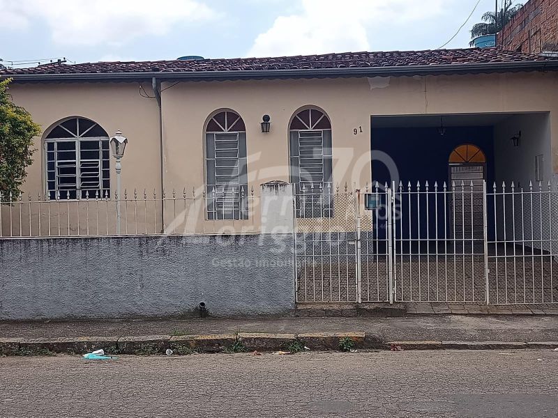 Casa com 3 quartos, 2 banheiros e 150m² à venda no bairro Pedregulho, Guaratingueta