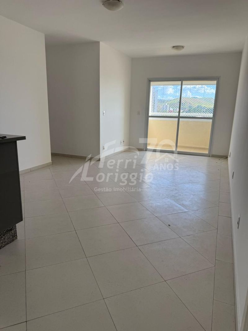 Apartamento com 3 quartos e 2 banheiros para alugar no bairro Vila Paraiba, Guaratingueta