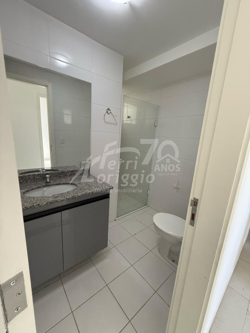 Apartamento com 3 quartos e 2 banheiros para alugar no bairro Vila Paraiba, Guaratingueta