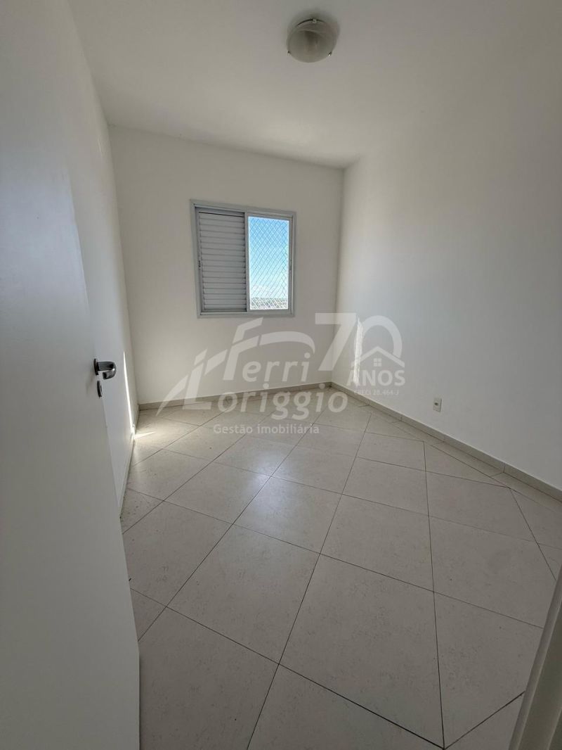 Apartamento com 3 quartos e 2 banheiros para alugar no bairro Vila Paraiba, Guaratingueta