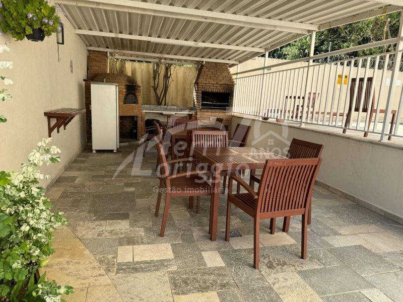 Apartamento com 3 quartos e 2 banheiros para alugar no bairro Vila Paraiba, Guaratingueta