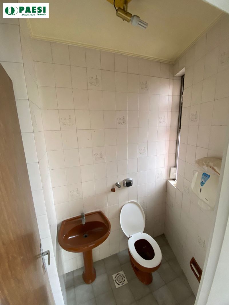 Conjunto com 1 banheiro e 57m² para alugar no bairro Sao Joao, Porto Alegre