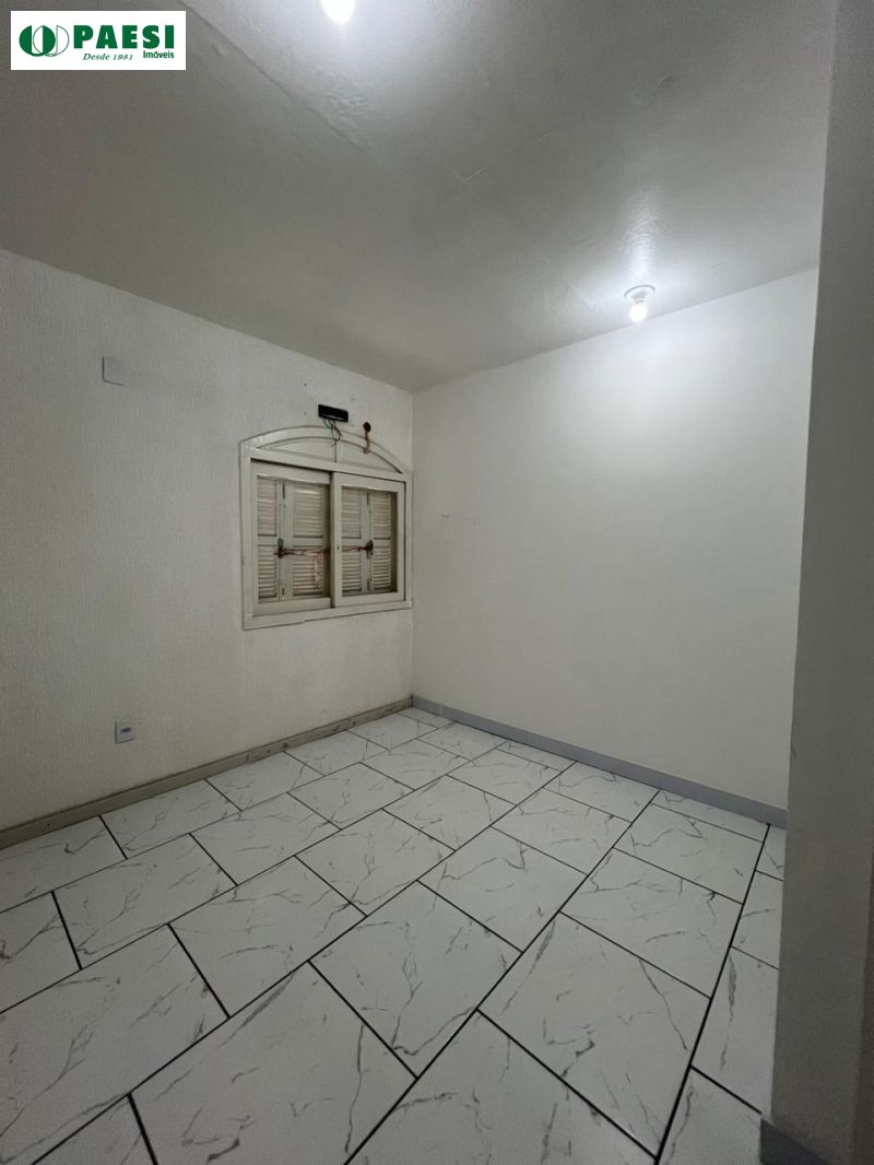 Casa Comercial com 6 quartos, 2 banheiros e 96m² para alugar no bairro Higienopolis, Porto Alegre