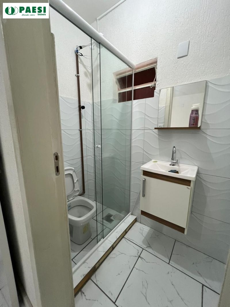 Casa Comercial com 6 quartos, 2 banheiros e 96m² para alugar no bairro Higienopolis, Porto Alegre
