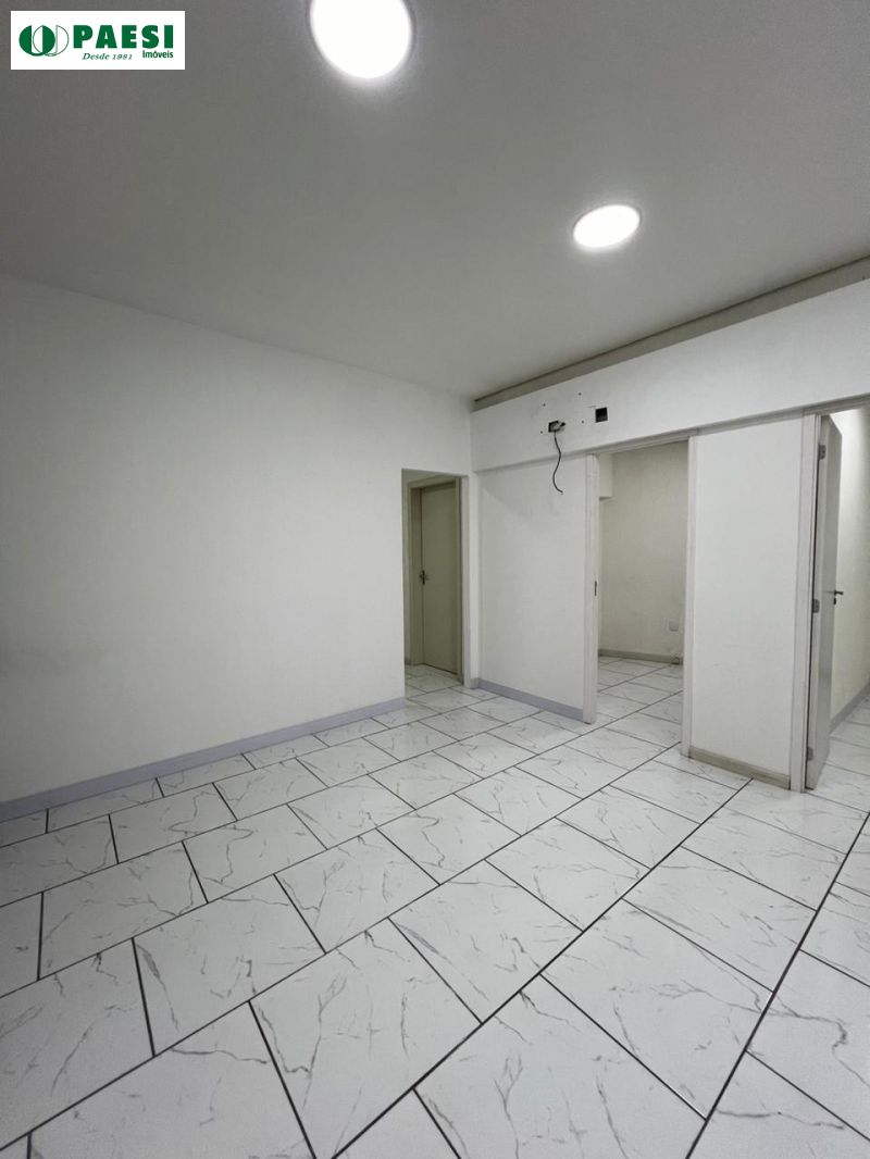 Casa Comercial com 6 quartos, 2 banheiros e 96m² para alugar no bairro Higienopolis, Porto Alegre