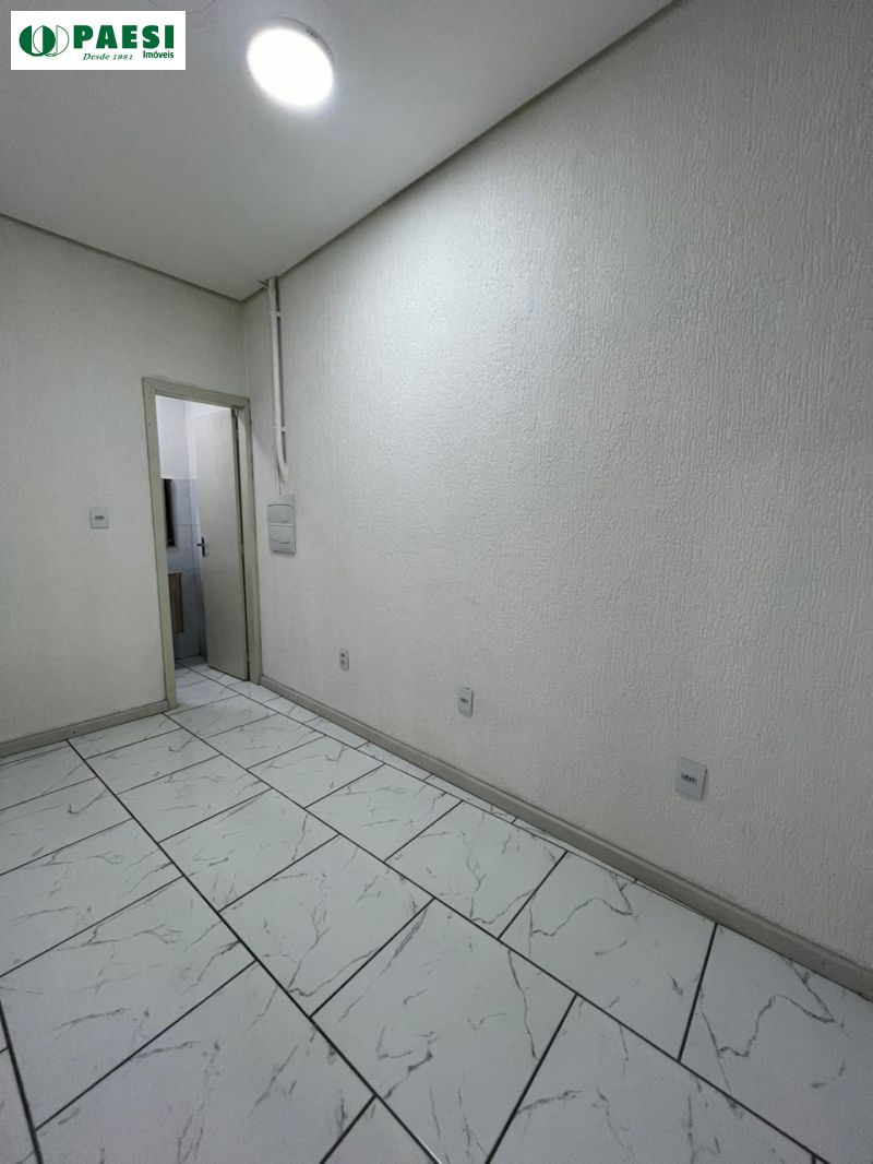 Casa Comercial com 6 quartos, 2 banheiros e 96m² para alugar no bairro Higienopolis, Porto Alegre