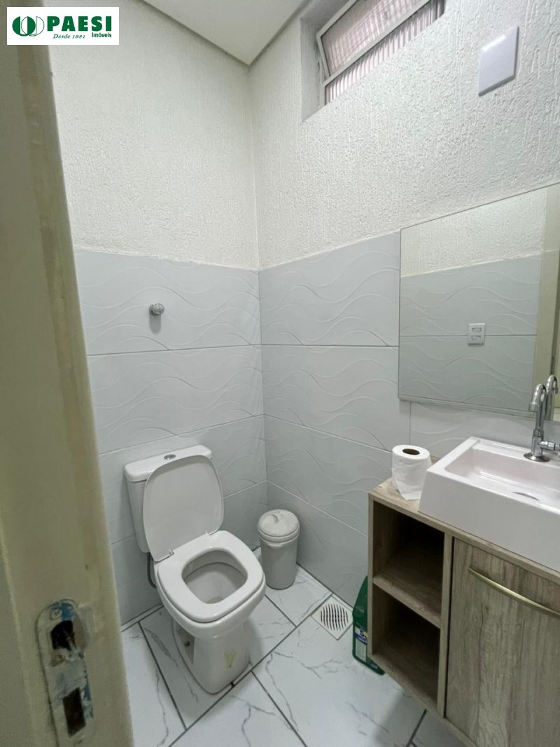 Casa Comercial com 6 quartos, 2 banheiros e 96m² para alugar no bairro Higienopolis, Porto Alegre