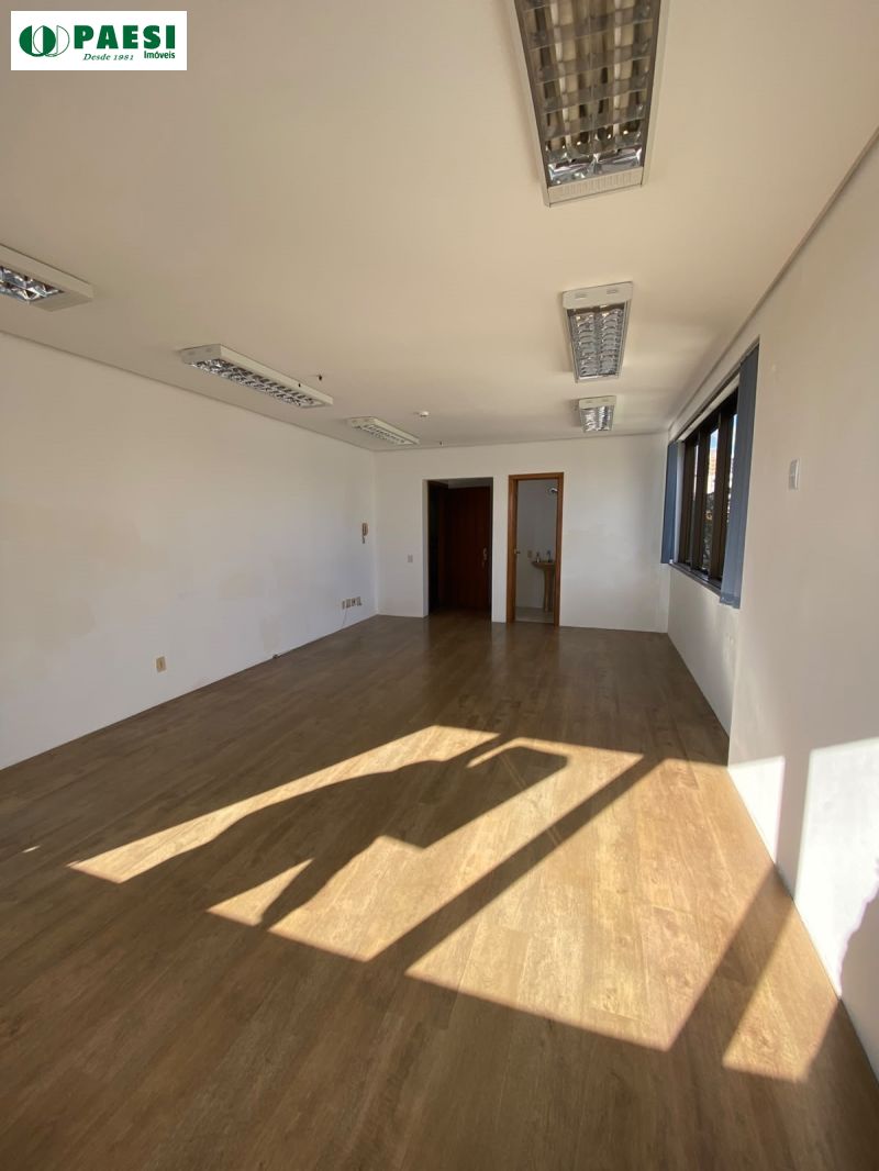 Conjunto com 1 banheiro e 40m² para alugar no bairro Sao Joao, Porto Alegre