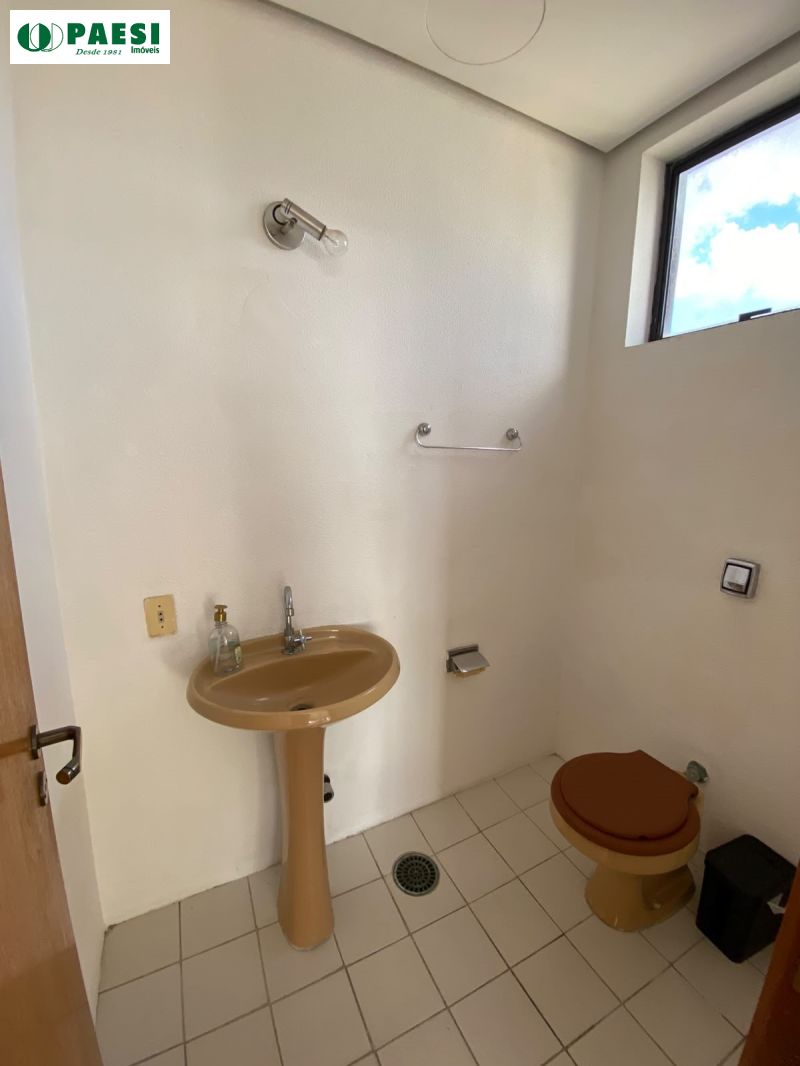 Conjunto com 1 banheiro e 40m² para alugar no bairro Sao Joao, Porto Alegre