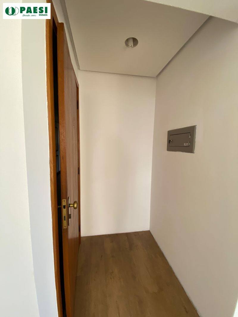 Conjunto com 1 banheiro e 40m² para alugar no bairro Sao Joao, Porto Alegre