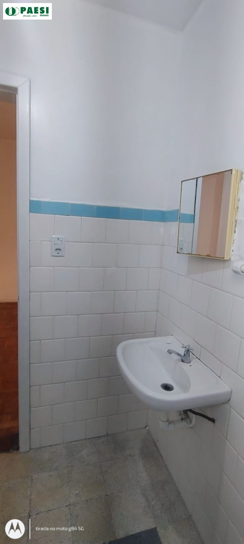 Kit / JK com 1 quarto, 1 banheiro e 35m² para alugar no bairro Menino Deus, Porto Alegre