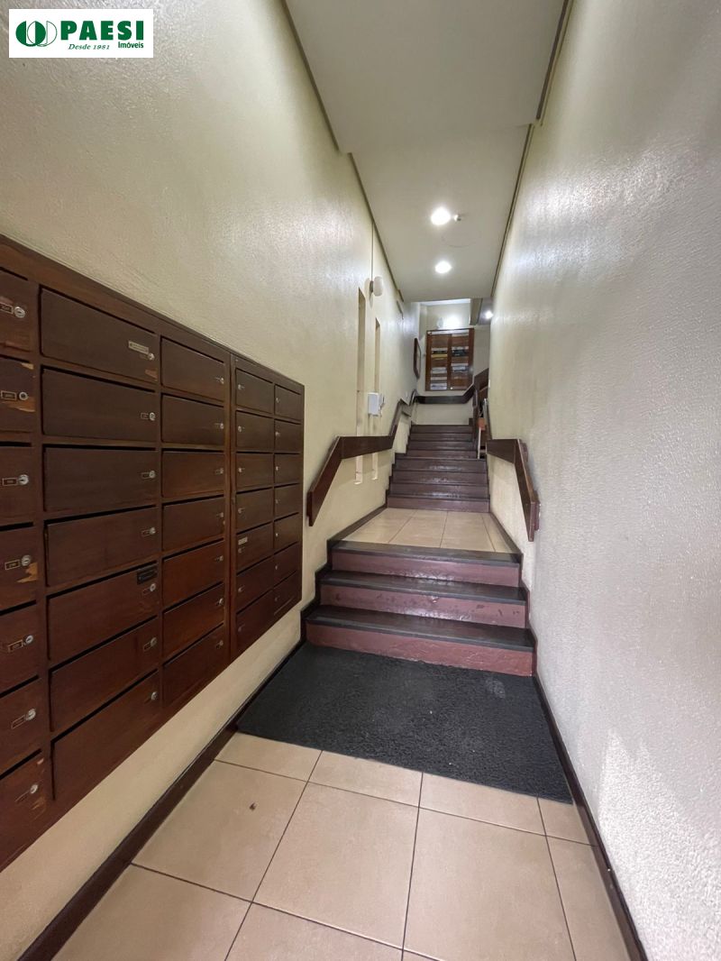 Conjunto com 1 banheiro e 58m² para alugar no bairro Sao Joao, Porto Alegre