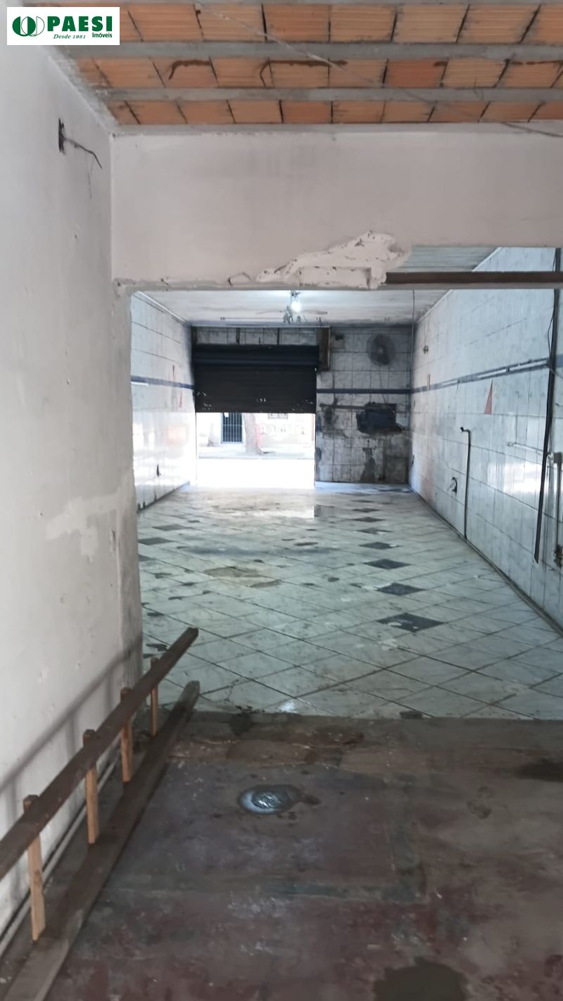 Loja com 104m² para alugar no bairro Floresta, Porto Alegre
