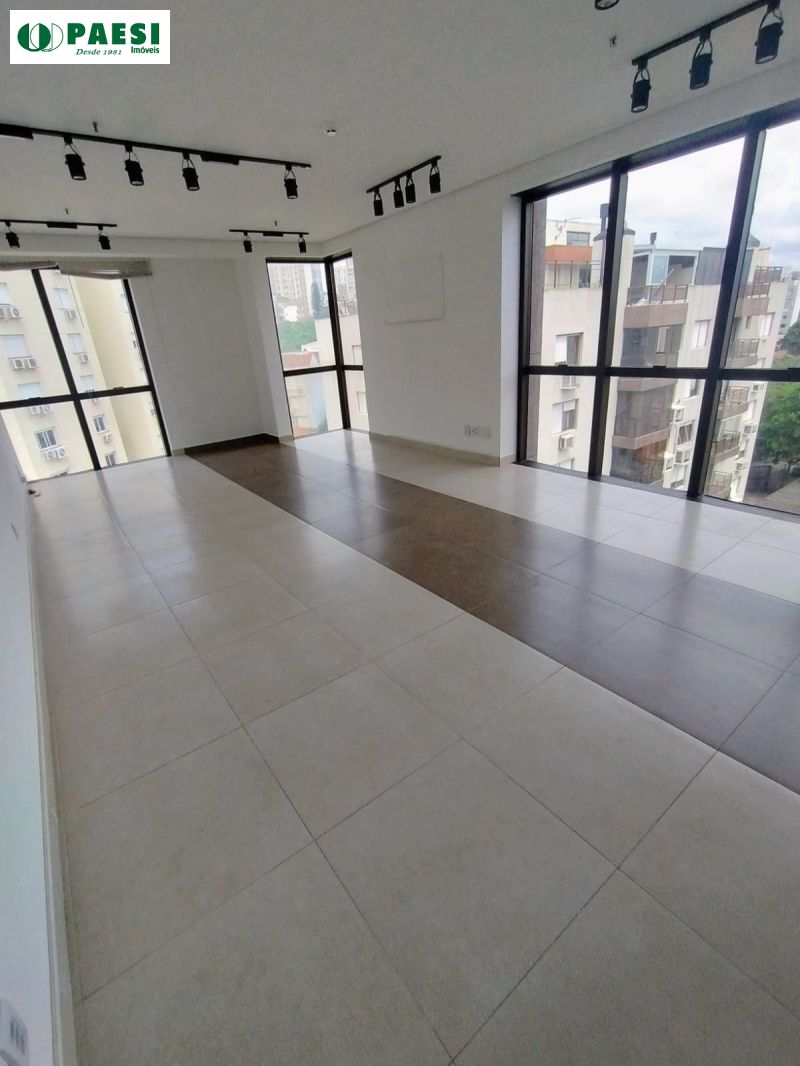 Conjunto com 1 banheiro e 38m² para alugar no bairro Sao Joao, Porto Alegre