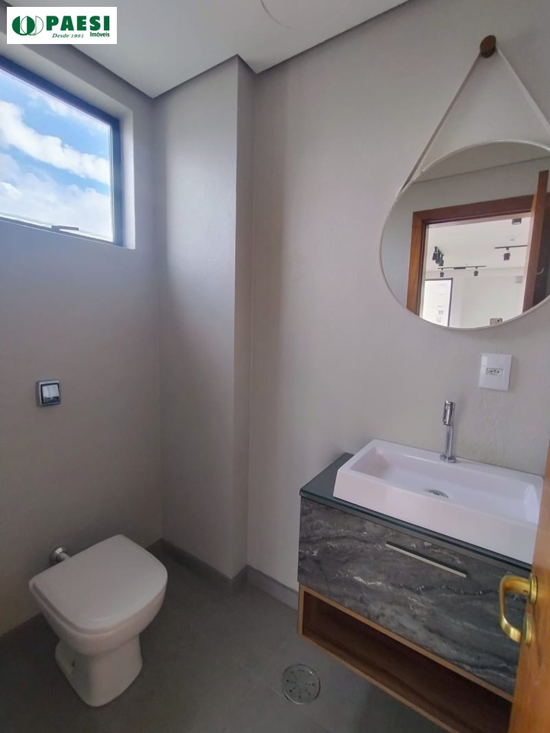 Conjunto com 1 banheiro e 38m² para alugar no bairro Sao Joao, Porto Alegre