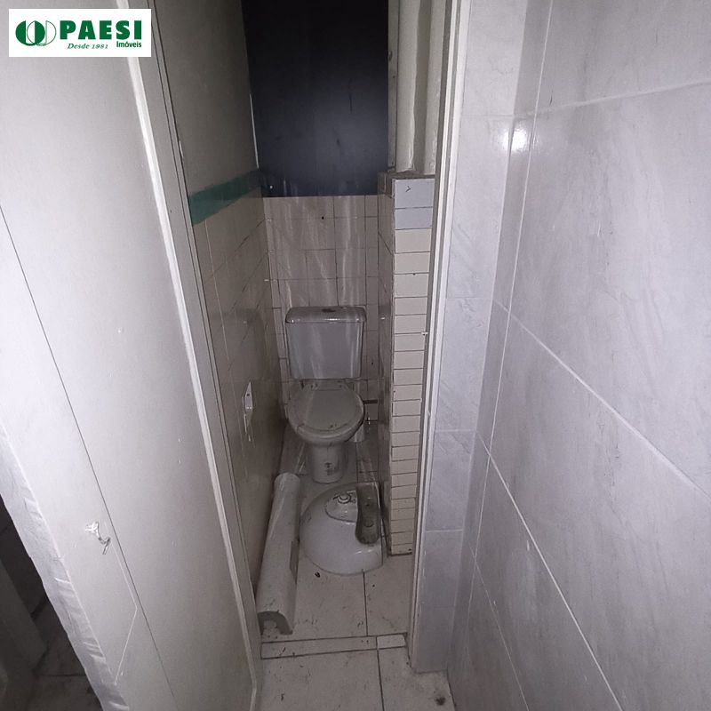 Loja com 1 banheiro e 73m² para alugar no bairro Floresta, Porto Alegre