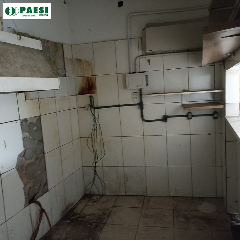 Loja com 1 banheiro e 73m² para alugar no bairro Floresta, Porto Alegre