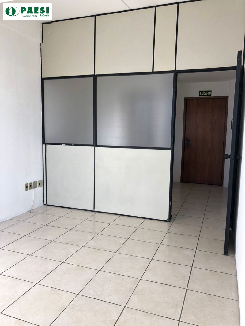 Conjunto com 1 banheiro e 22m² para alugar no bairro Alto Petropolis, Porto Alegre