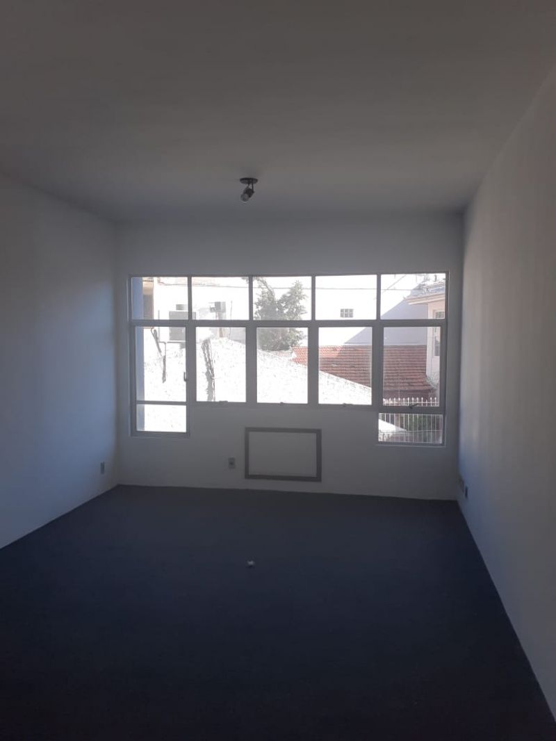 Conjunto com 44m² para alugar no bairro Floresta, Porto Alegre