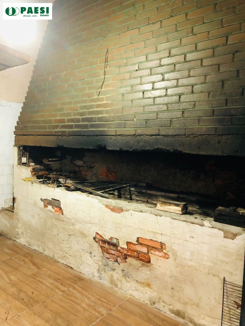 Loja com 2 banheiros e 50m² para alugar no bairro Humaita, Porto Alegre