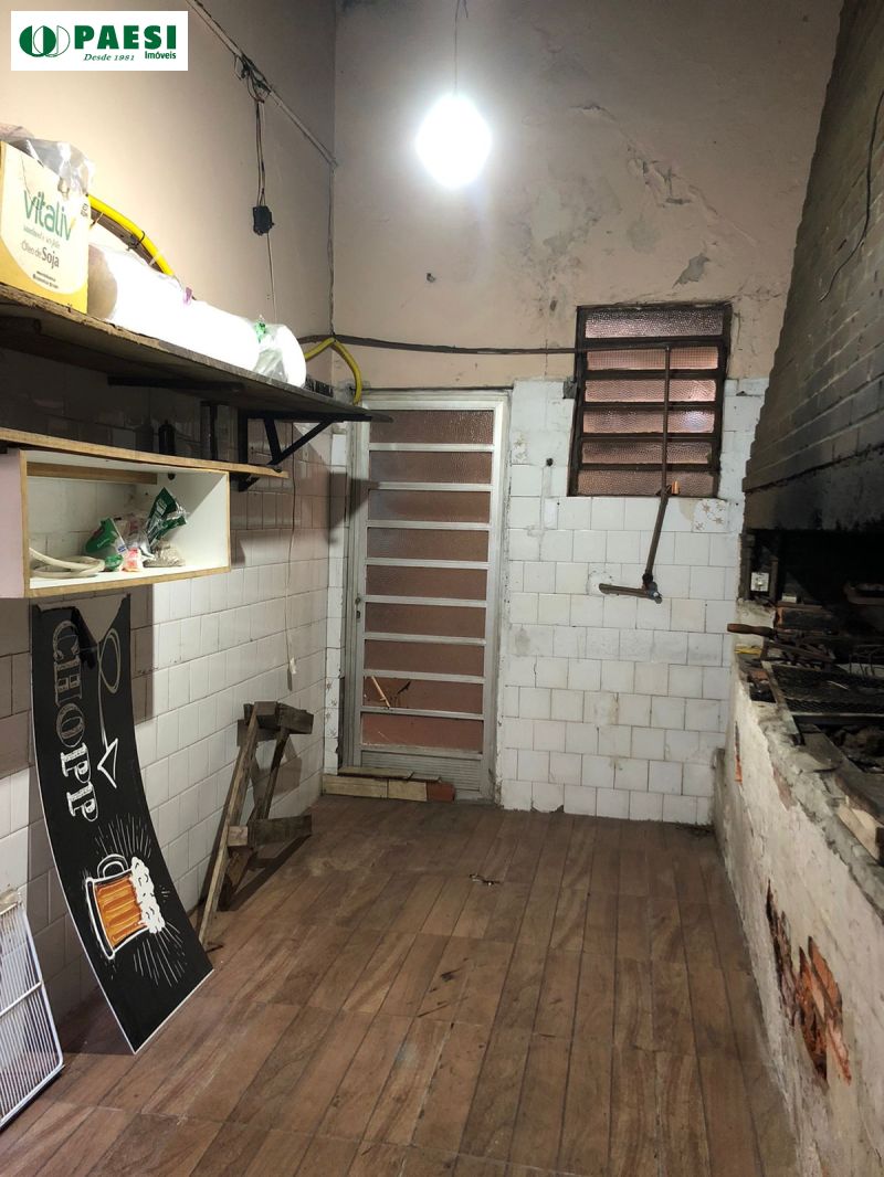 Loja com 2 banheiros e 50m² para alugar no bairro Humaita, Porto Alegre