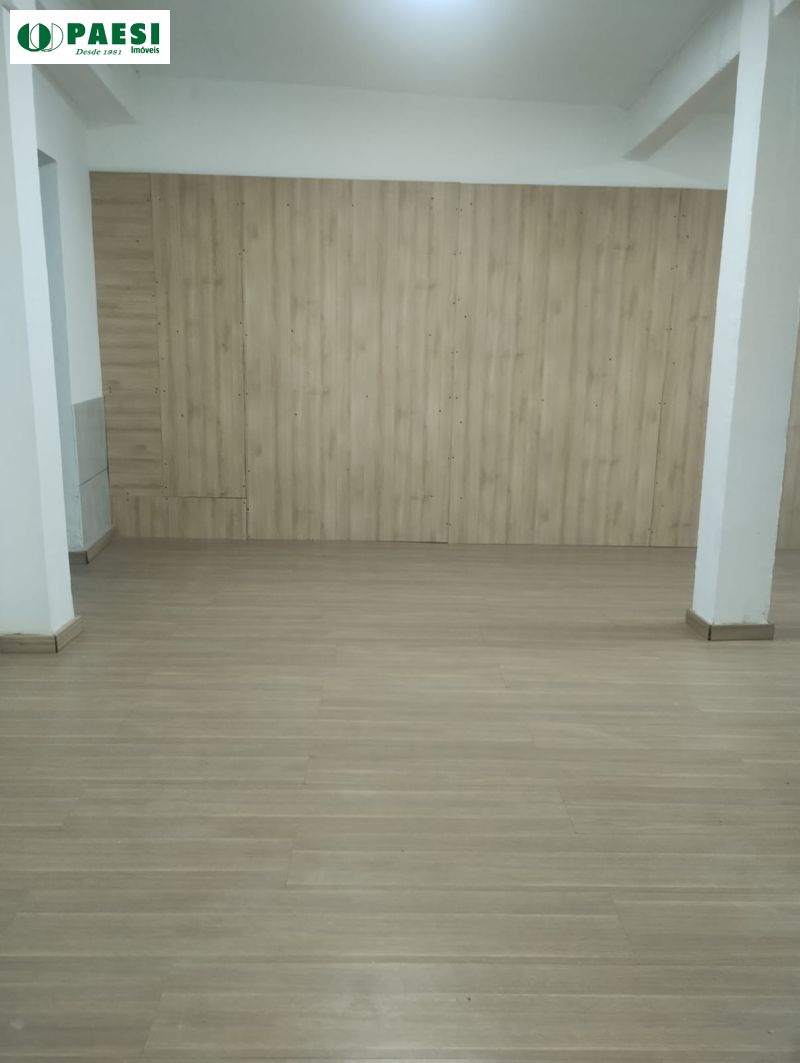 Loja com 1 banheiro e 69m² para alugar no bairro Chacara das Pedras, Porto Alegre