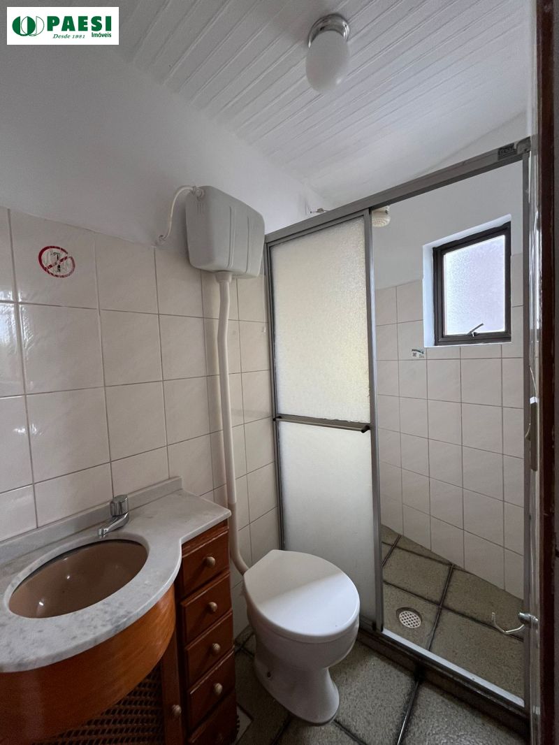 Conjunto com 1 banheiro e 30m² para alugar no bairro Chacara das Pedras, Porto Alegre