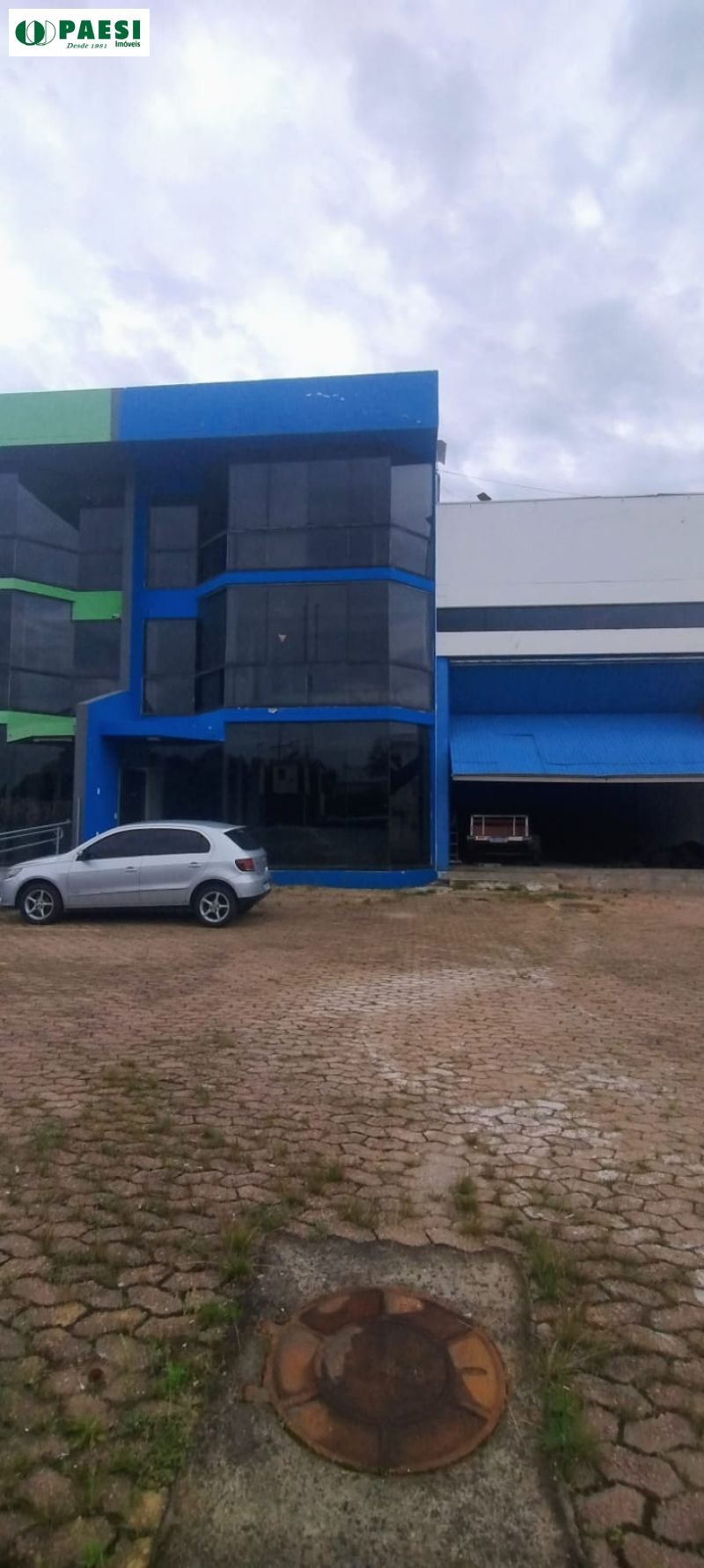 Depósito com 718m² para alugar no bairro Humaita, Porto Alegre