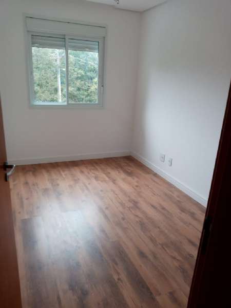 Apartamento com 3 quartos, 2 banheiros e 108m² à venda no bairro Jardim Planalto, Porto Alegre