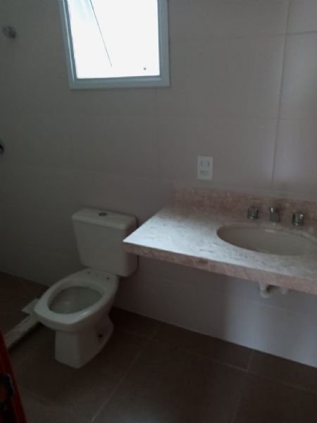 Apartamento com 3 quartos, 2 banheiros e 108m² à venda no bairro Jardim Planalto, Porto Alegre