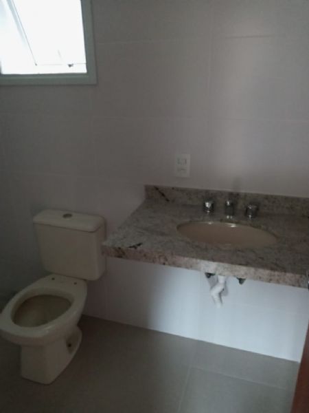 Apartamento com 3 quartos, 2 banheiros e 108m² à venda no bairro Jardim Planalto, Porto Alegre