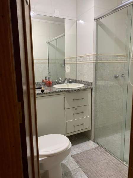 Casa com 3 quartos, 2 banheiros e 222m² à venda no bairro Jardim Planalto, Porto Alegre