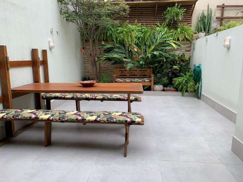 Casa com 3 quartos, 2 banheiros e 222m² à venda no bairro Jardim Planalto, Porto Alegre